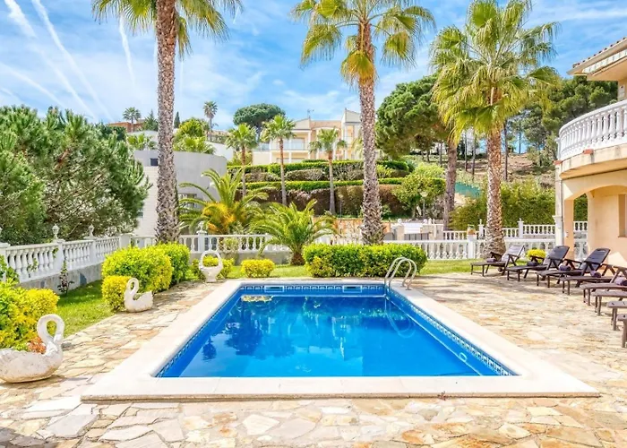 Vila Costacabana - Estrella Lloret de Mar